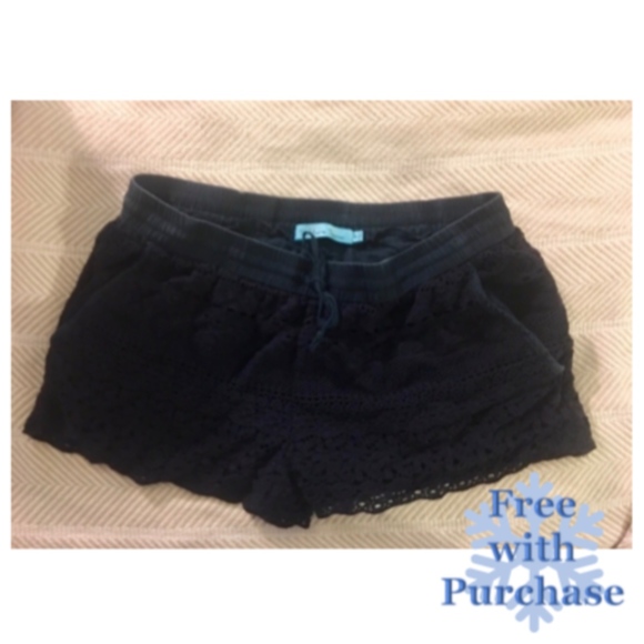 SOLITAIRE SWIM Navy Eyelet Cover Shorts Medium (M) - Picture 1 of 6